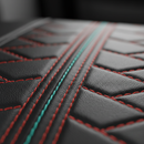 Capa de Auto Universal Velour en Cuero Legítimo con AirBag +REGALOS: Alfombra de Cuero y Funda para Volante